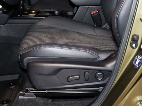 Used 2026 Subaru Forester Premium AWD/4WD image 33