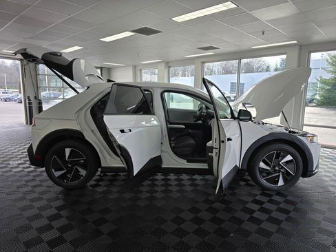 New 2026 Hyundai Ioniq 5 SEL image 19