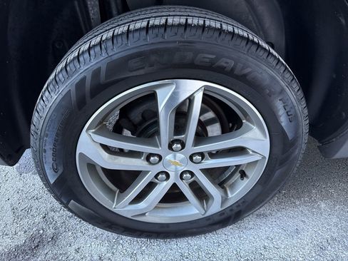 Used 2016 Chevrolet Equinox LTZ w/ Enhanced Convenience Package image 12