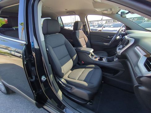 Used 2022 GMC Acadia SLE w/ Driver Convenience Package image 26