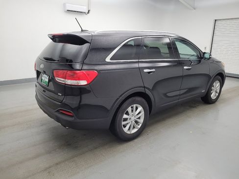 Used 2017 Kia Sorento AWD image 10