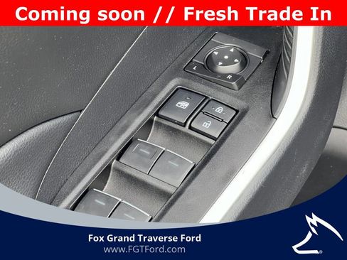 Used 2025 Toyota RAV4 XLE image 12