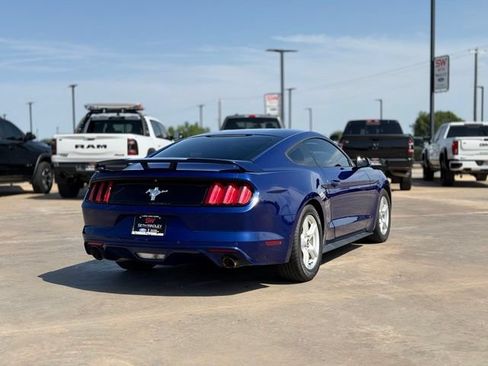 Used 2016 Ford Mustang Coupe RWD image 2