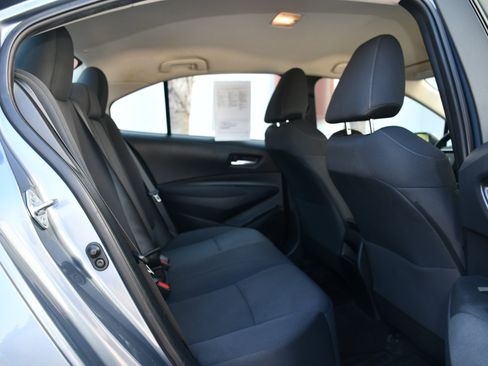 Used 2020 Toyota Corolla LE image 18