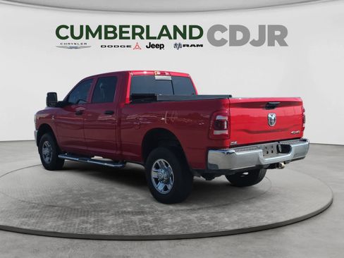 Used 2024 RAM 2500 Tradesman w/ Chrome Appearance Group AWD/4WD image 4