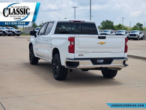Used 2026 Chevrolet Silverado 1500 LT w/ All Star Edition Plus RWD image 8
