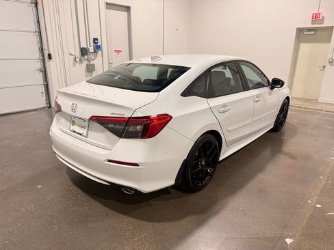 Used 2023 Honda Civic Sport image 5