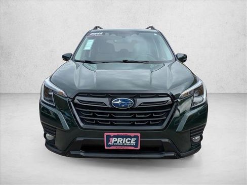 Used 2022 Subaru Forester Limited image 2