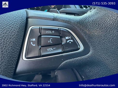 Used 2017 Ford Escape Titanium AWD/4WD image 30