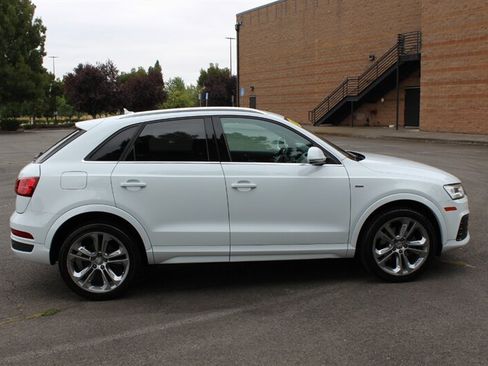 Used 2016 Audi Q3 2.0T Prestige w/ Prestige Package AWD/4WD image 5