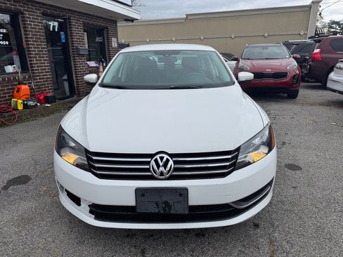 Used 2014 Volkswagen Passat 1.8T S image 11