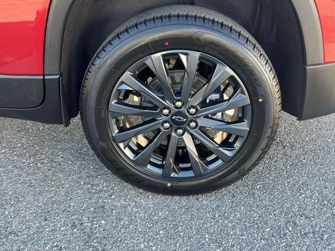 Used 2023 Chevrolet Traverse RS w/ LPO, Cargo Package image 32