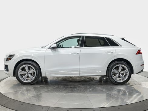 Used 2023 Audi Q8 Premium w/ Convenience Package AWD/4WD image 2