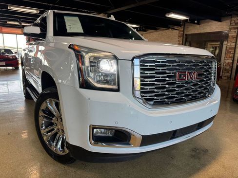 Used 2018 GMC Yukon Denali RWD image 1