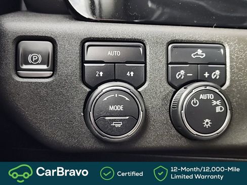 Certified 2022 Chevrolet Silverado 1500 LT AWD/4WD image 32