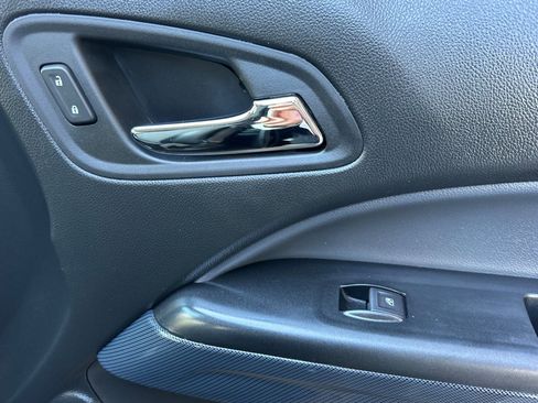 Used 2022 Chevrolet Colorado Z71 w/ Z71 Midnight Edition image 21