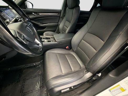Used 2019 Honda Accord Sport image 11