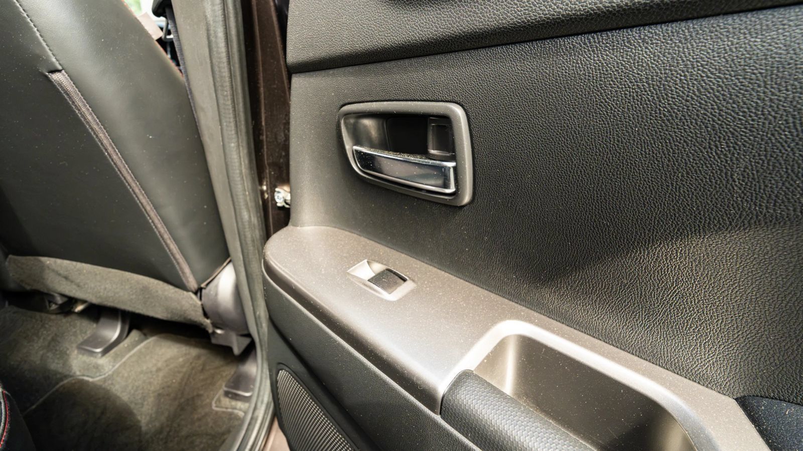 Used 2023 Mitsubishi Outlander Sport SE AWD/4WD image 18