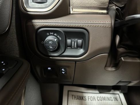 Used 2026 RAM 1500 Limited AWD/4WD image 17