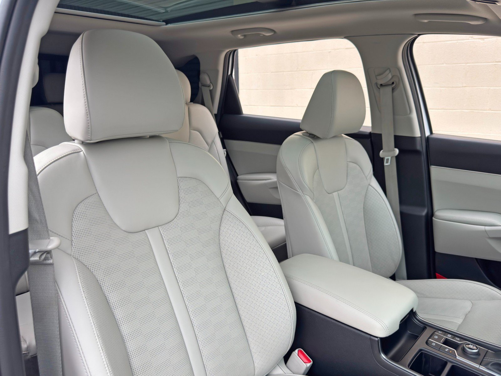 Used 2025 Kia Sorento EX w/ Panoramic Sunroof Package FWD image 40