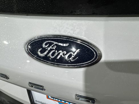 Used 2022 Ford Escape SE image 33
