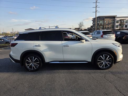 Used 2023 INFINITI QX60 Sensory w/ Vision Package image 5