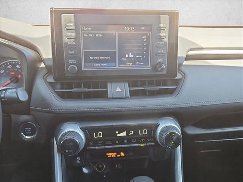 Used 2019 Toyota RAV4 XLE w/ Carpet Mat Package FWD image 12