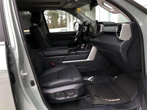 Used 2024 Toyota Tundra Limited image 30