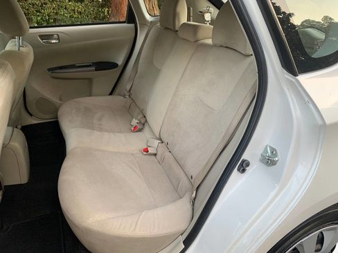 Used 2011 Subaru Impreza 2.5i image 17