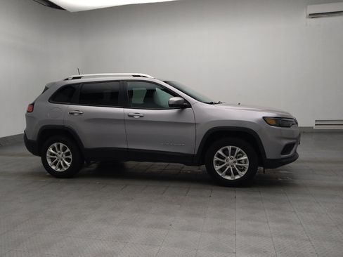 Used 2021 Jeep Cherokee Latitude AWD/4WD image 11