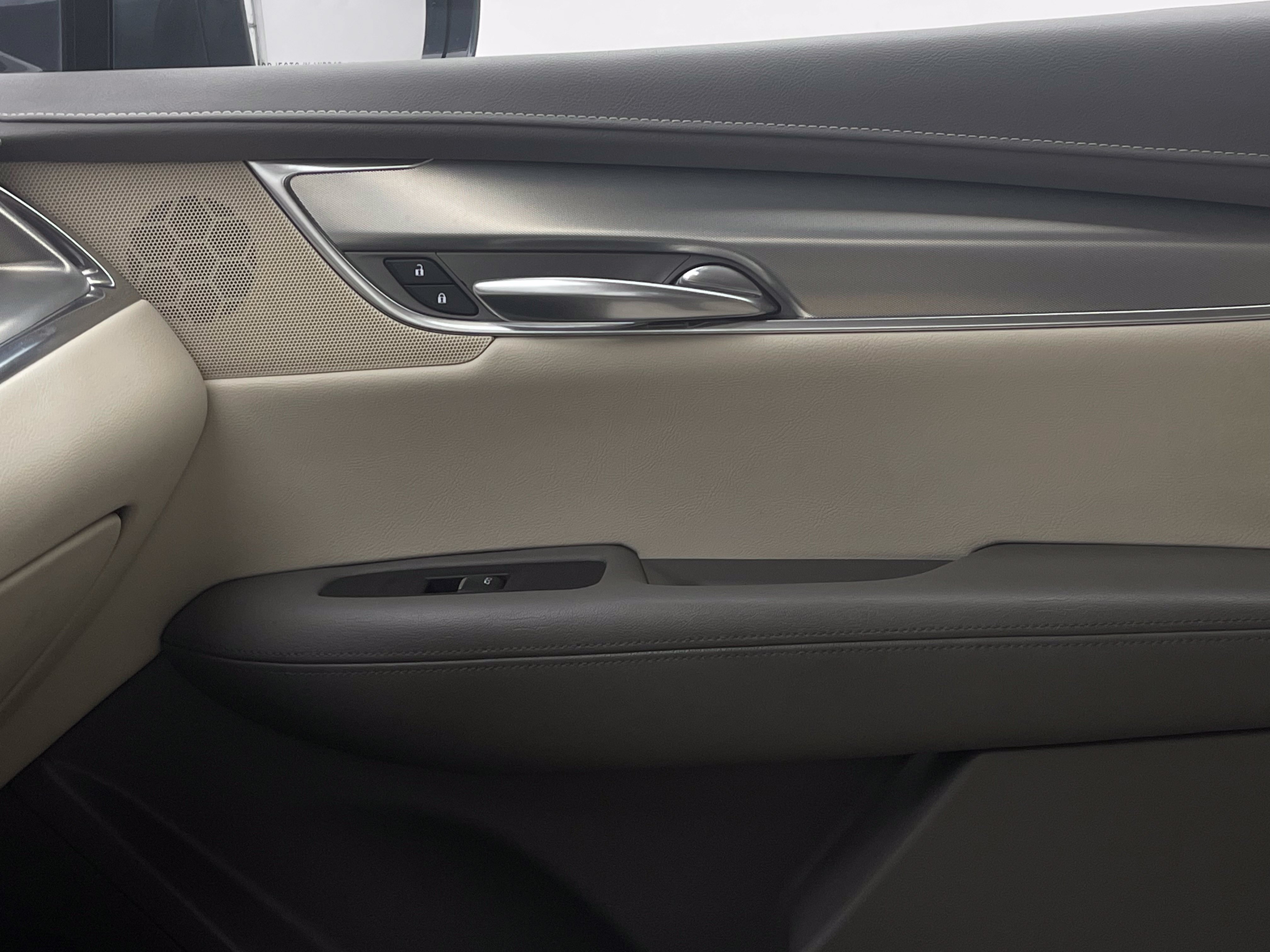 Used 2018 Cadillac XT5 Luxury FWD image 42