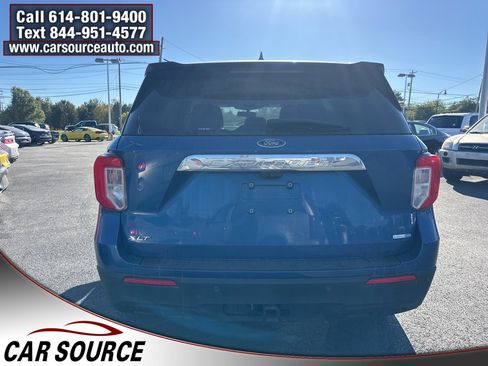 Used 2020 Ford Explorer XLT w/ Comfort Package image 8