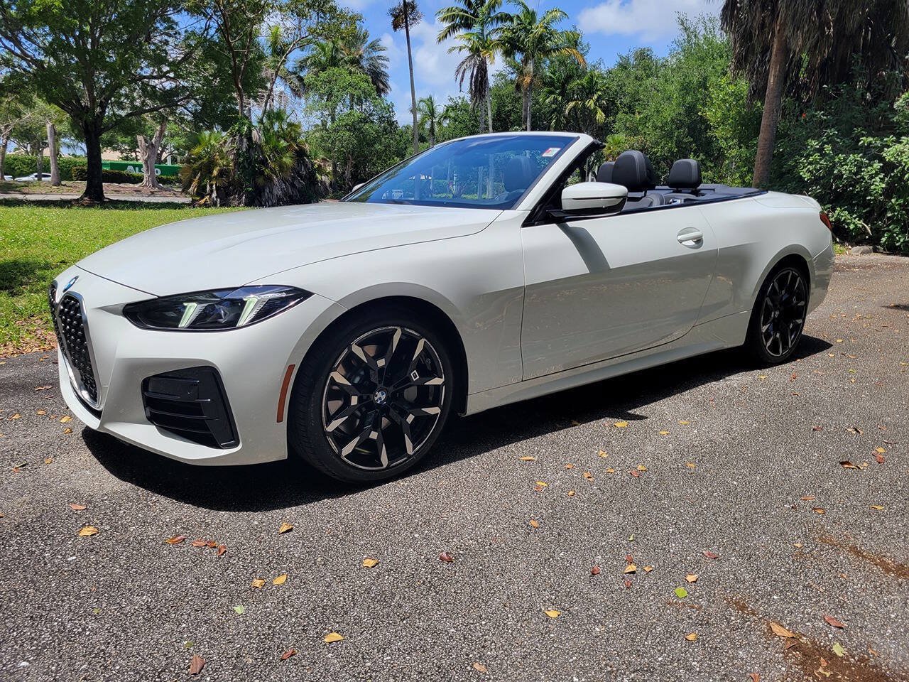 Used 2026 BMW 430i Convertible RWD image 1