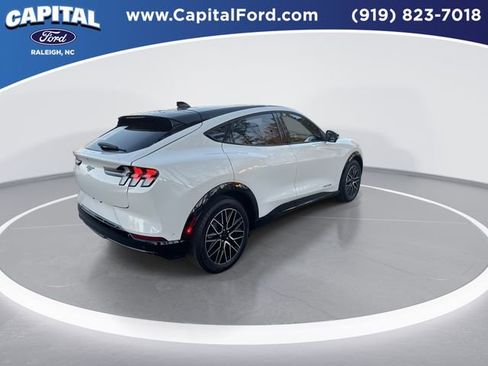 Certified 2024 Ford Mustang Mach-E Premium image 8