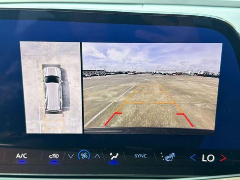 Used 2025 Chevrolet Tahoe LT image 27