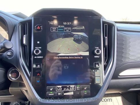 Used 2025 Subaru Forester Premium image 18