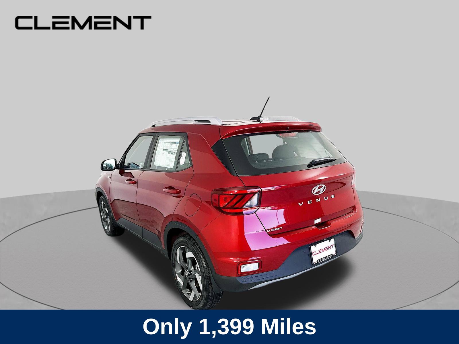 Certified 2026 Hyundai Venue SEL FWD image 8
