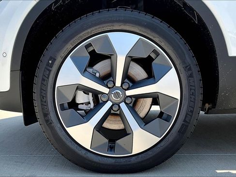 New 2026 Volvo XC40 B5 Plus w/ Protection Package Premier image 25