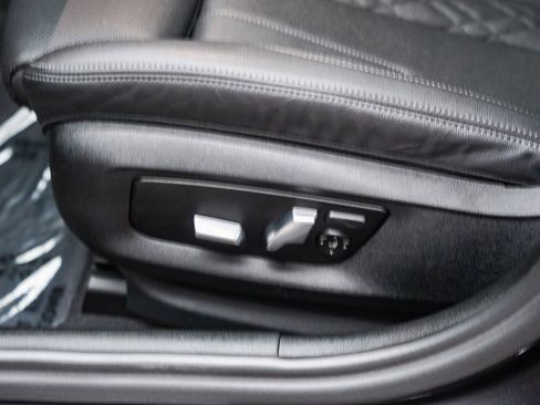 Certified 2023 BMW 530e RWD image 22