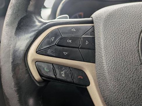 Used 2017 Jeep Grand Cherokee Laredo w/ Quick Order Package 2BE image 11