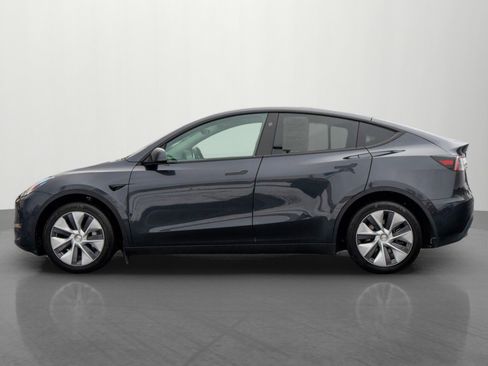 Used 2024 Tesla Model Y Long Range image 4