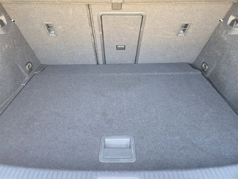 Used 2019 Volkswagen e-Golf SE w/ Driver Assistance Package image 31