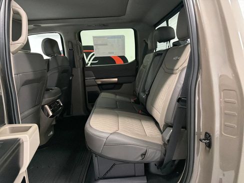 New 2026 Ford F250 Platinum w/ Platinum Plus Package AWD/4WD image 14