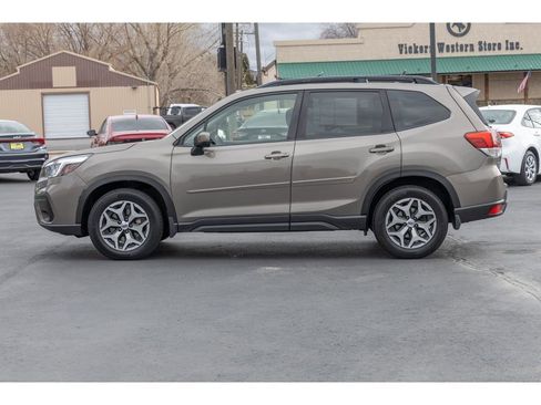Used 2019 Subaru Forester Premium image 6