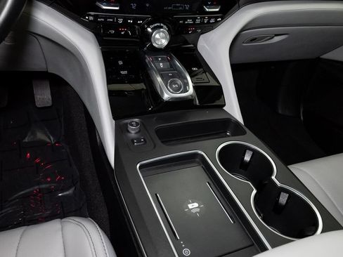 Certified 2025 Acura MDX SH-AWD w/ Technology Package image 24