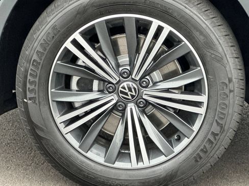 Used 2024 Volkswagen Tiguan Wolfsburg Edition AWD/4WD image 23