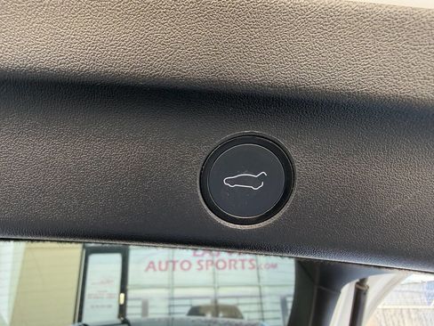 Used 2021 Tesla Model Y Long Range AWD/4WD image 25