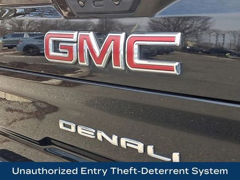 Used 2023 GMC Sierra 2500 Denali w/ Denali Black Diamond Edition image 33