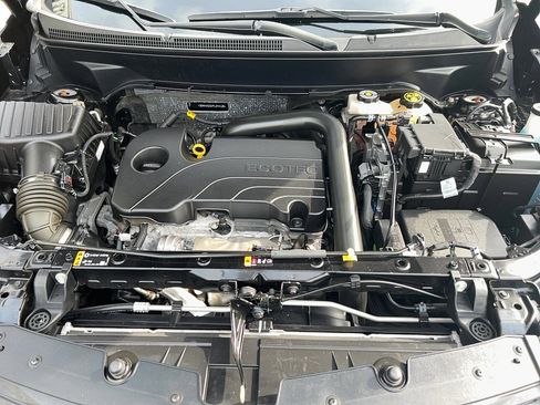 Used 2023 Chevrolet Equinox LT image 24