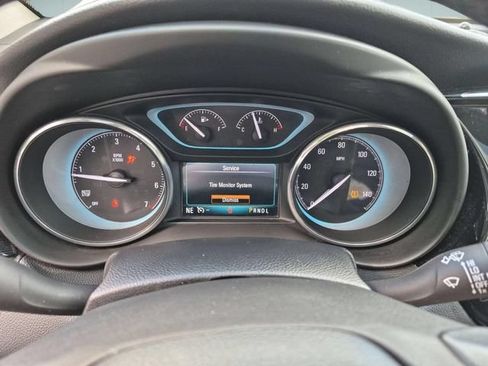 Used 2017 Buick Envision Essence FWD image 18